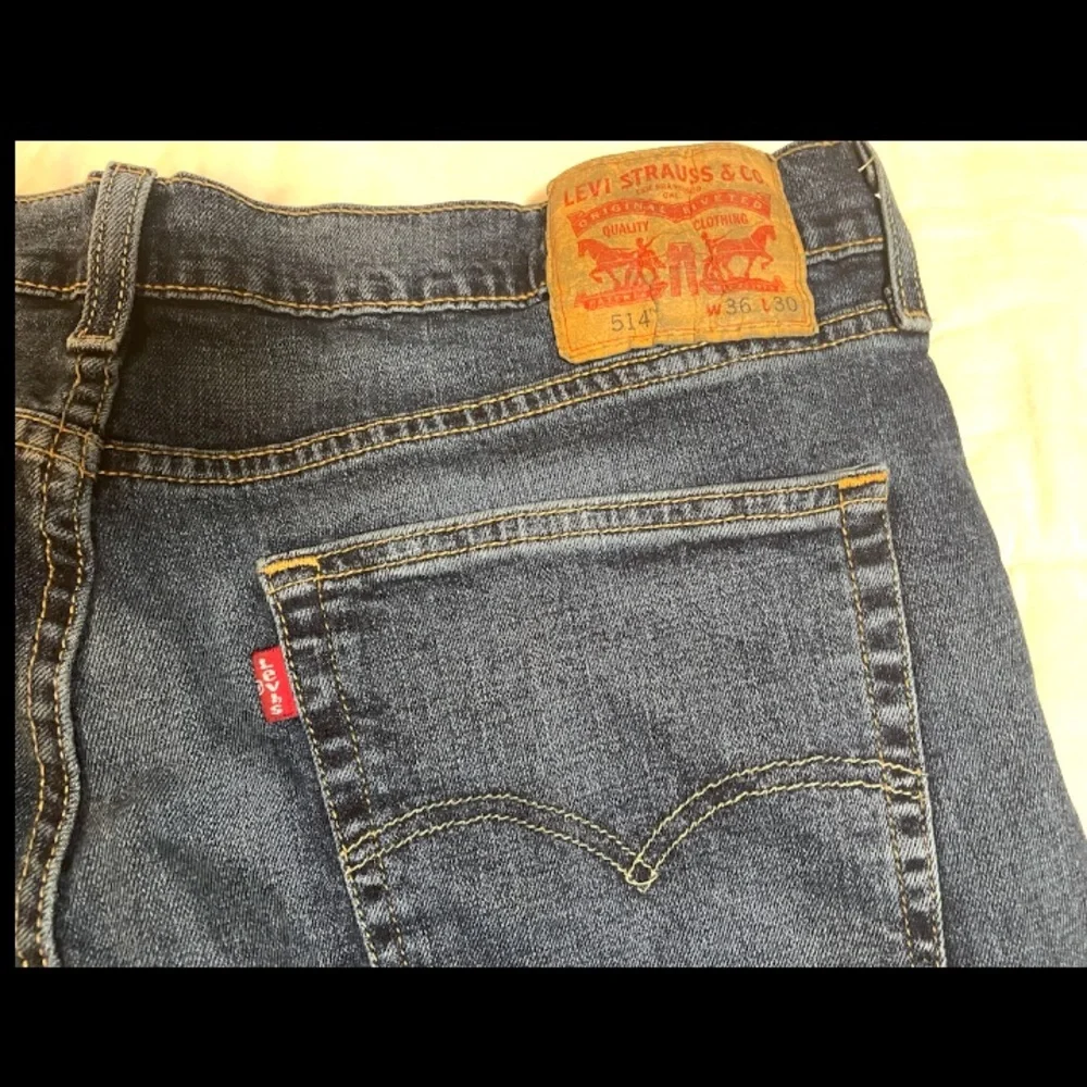 Levis 514 Jeans Mens 36x30 Blue Denim Straight Leg Regular Fit Medium Wash EUC